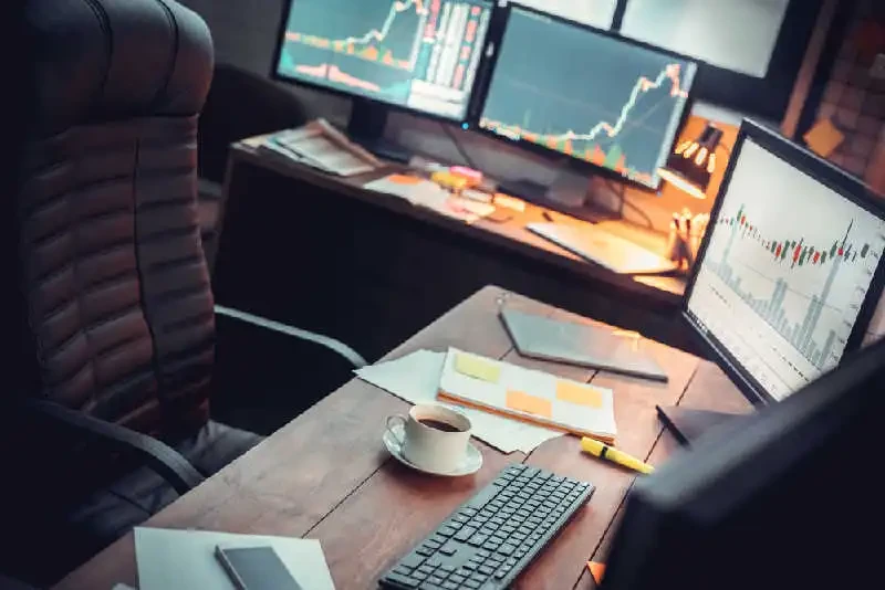 fatores-que-influenciam-mineradores-de-criptomoedas